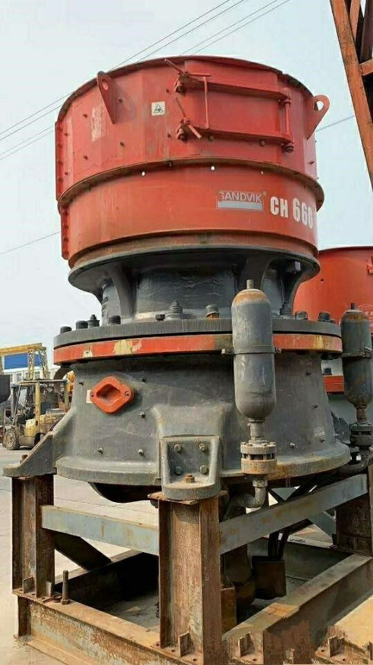 Sandvik CH660 Cone crusher - Trituradora de cono: foto 1 Sandvik CH660 Cone crusher - Trituradora de cono: foto 1