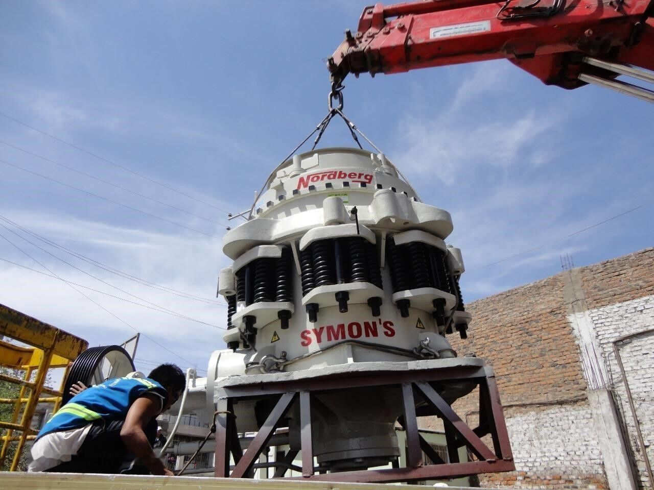 Symons NORDBERG/SYMONS 3 FT STD Cone Crusher - Trituradora de cono: foto 1 Symons NORDBERG/SYMONS 3 FT STD Cone Crusher - Trituradora de cono: foto 1