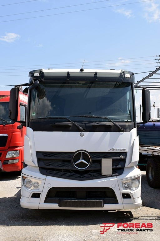 MERCEDES ANTOS 1840 - Cabina: foto 2 MERCEDES ANTOS 1840 - Cabina: foto 2