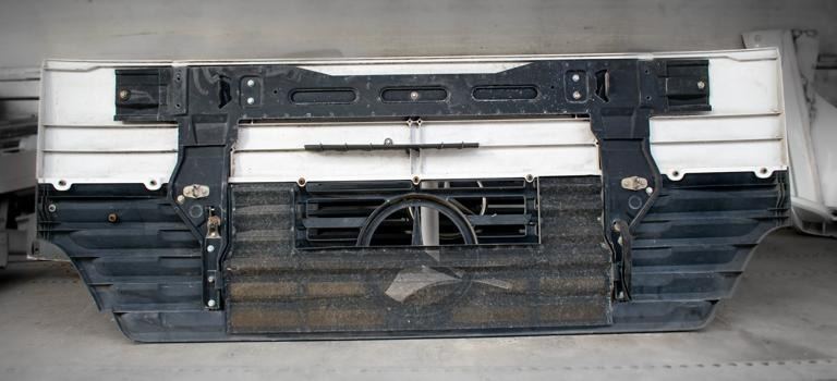 MERCEDES-BENZ ACTROS MEGA MP I - Capota para Camión: foto 2 MERCEDES-BENZ ACTROS MEGA MP I - Capota para Camión: foto 2