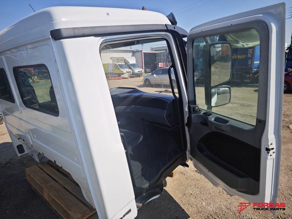 MERCEDES-BENZ ACTROS MP3 – SMALL CABIN - Cabina para Camión: foto 5 MERCEDES-BENZ ACTROS MP3 – SMALL CABIN - Cabina para Camión: foto 5