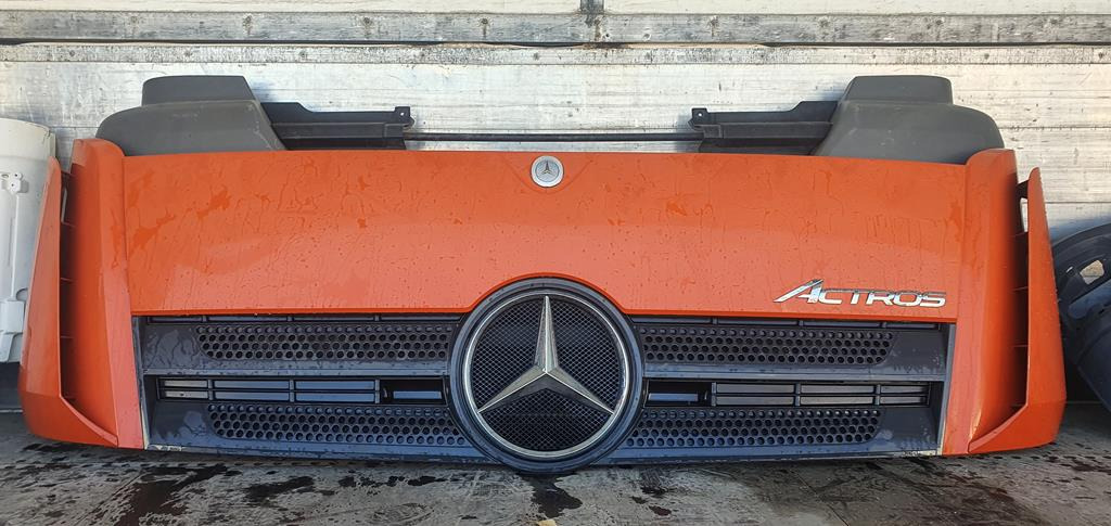 MERCEDES-BENZ ACTROS MP4 - Capota para Camión: foto 1 MERCEDES-BENZ ACTROS MP4 - Capota para Camión: foto 1