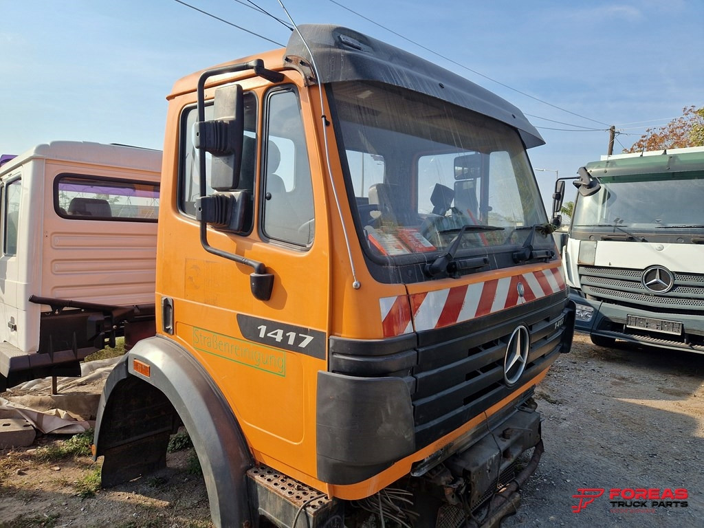MERCEDES SK - SMALL - RIGHT HAND DRIVE - Cabina: foto 4 MERCEDES SK - SMALL - RIGHT HAND DRIVE - Cabina: foto 4