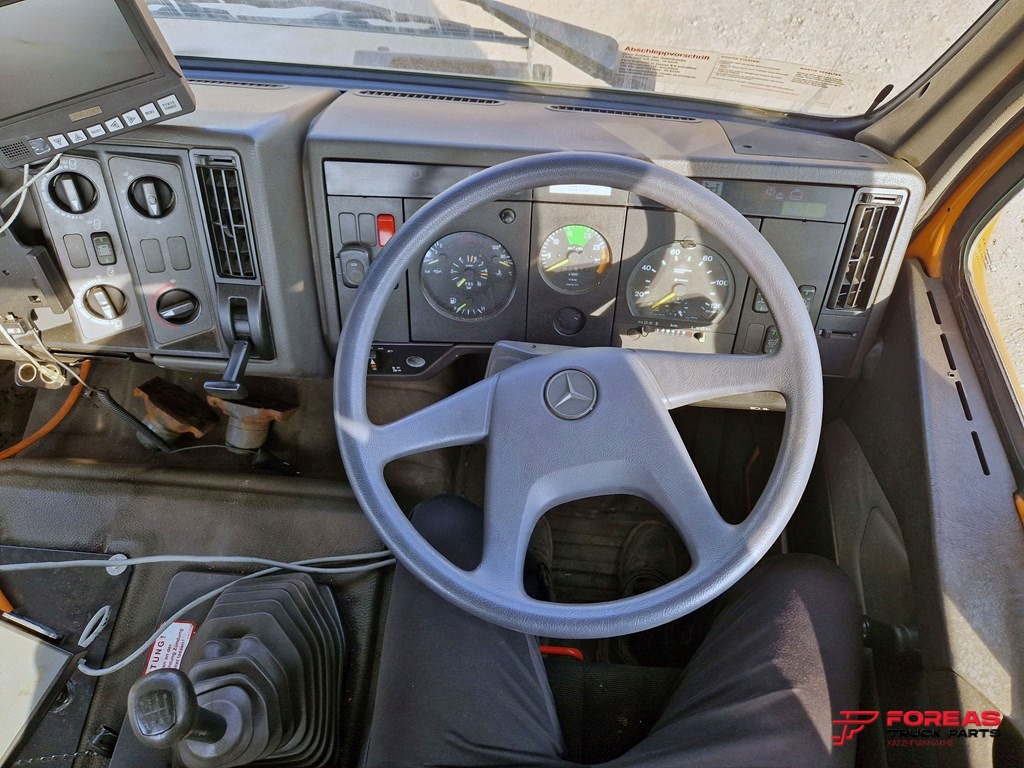 Cabina MERCEDES SK - SMALL - RIGHT HAND DRIVE: foto 7