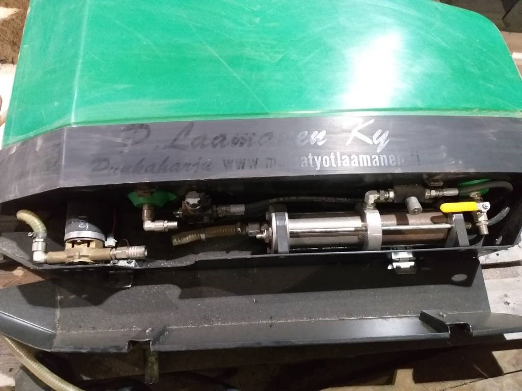 John Deere Stump threathment system - Piezas de recambio para Maquinaria forestal: foto 4 John Deere Stump threathment system - Piezas de recambio para Maquinaria forestal: foto 4