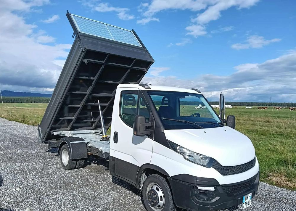 Iveco DAILY 35C13, 35C12, 35C14, 35C15 - Volquete furgoneta: foto 5 Iveco DAILY 35C13, 35C12, 35C14, 35C15 - Volquete furgoneta: foto 5