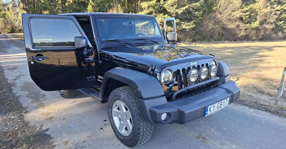 Jeep Wrangler 2.8 CRD Sport - SUV/ Todoterreno: foto 3 Jeep Wrangler 2.8 CRD Sport - SUV/ Todoterreno: foto 3