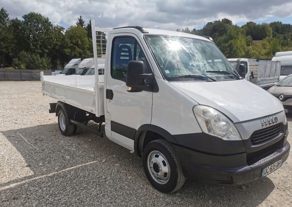 Volquete furgoneta Iveco Daily 35C11 Kiper wywrotka Hak Bliźniak sprowadzony 35C12: foto 13 Volquete furgoneta Iveco Daily 35C11 Kiper wywrotka Hak Bliźniak sprowadzony 35C12: foto 13