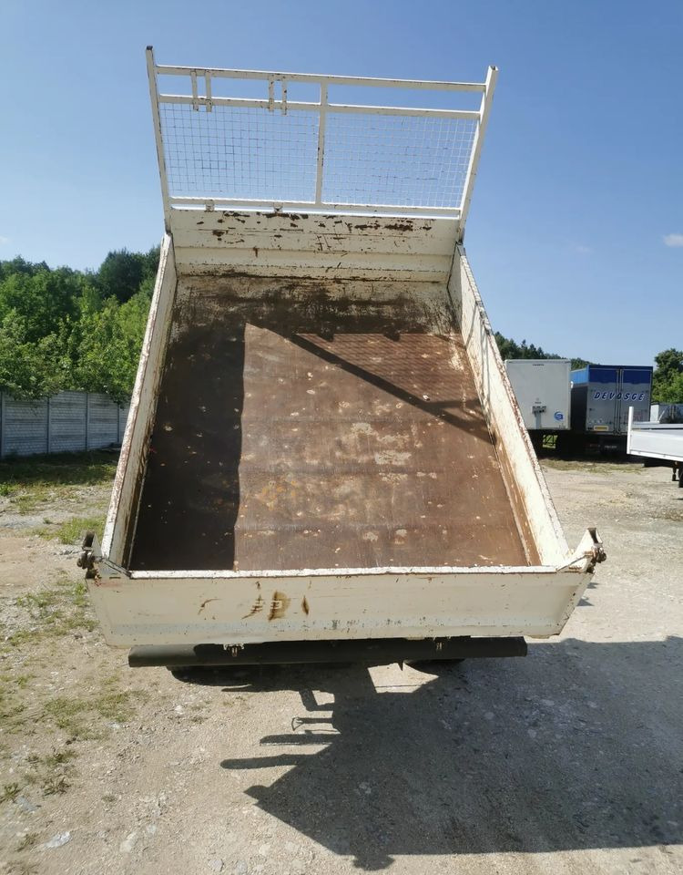 Iveco Daily 35C11 Kiper wywrotka Hak Bliźniak sprowadzony - Volquete furgoneta: foto 5 Iveco Daily 35C11 Kiper wywrotka Hak Bliźniak sprowadzony - Volquete furgoneta: foto 5