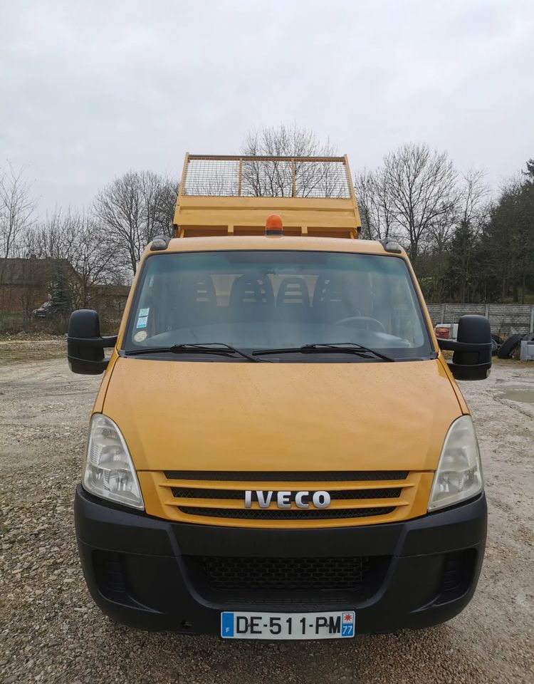 Iveco Daily 35C12 Brygadówka wywrotka Dubel hak kiper doka 35C13 - Volquete furgoneta: foto 2 Iveco Daily 35C12 Brygadówka wywrotka Dubel hak kiper doka 35C13 - Volquete furgoneta: foto 2