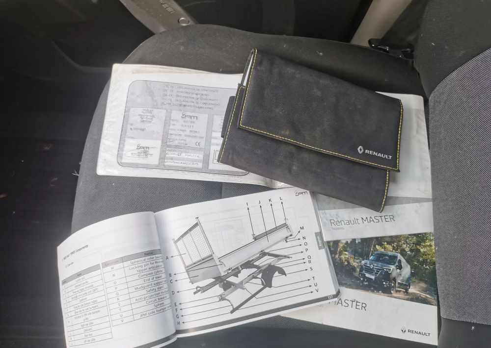 Leasing financiero de  Renault Master 2.3dCi-130KM Brygadówka wywrotka 48.800km przebieg kiper doka Dubel klimatyzacja leasing Renault Master 2.3dCi-130KM Brygadówka wywrotka 48.800km przebieg kiper doka Dubel klimatyzacja: foto 14