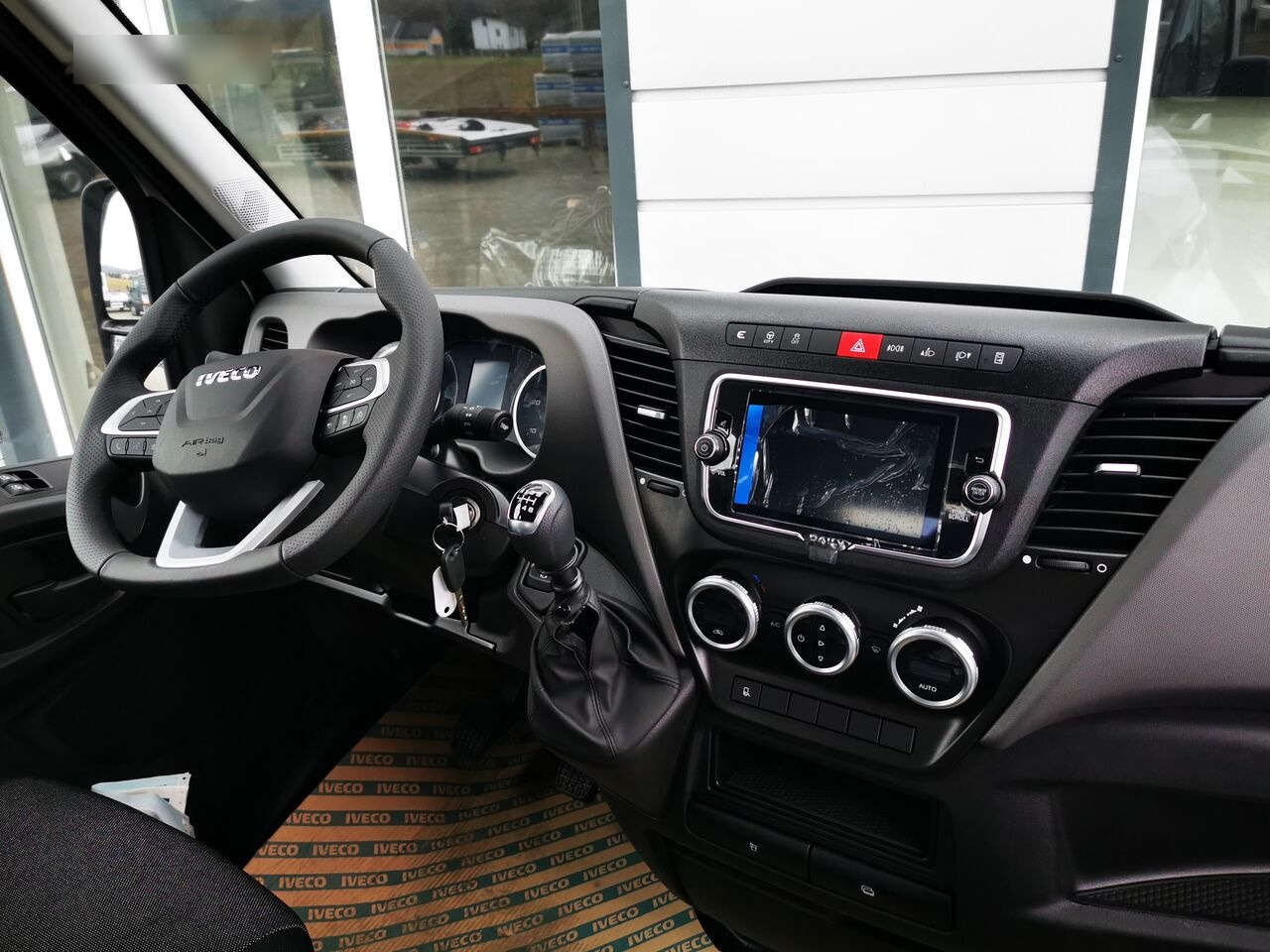 Caja abierta furgoneta nuevo IVECO Daily 180KM r. oś 4100: foto 11