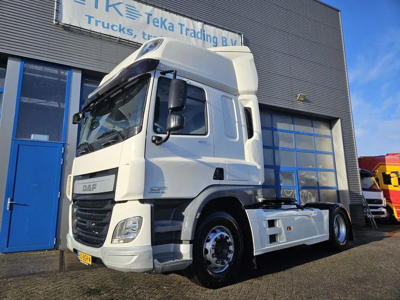 DAF CF 400 Space Cab 761.000 Km 8.000 kg vooras - Cabeza tractora: foto 1 DAF CF 400 Space Cab 761.000 Km 8.000 kg vooras - Cabeza tractora: foto 1