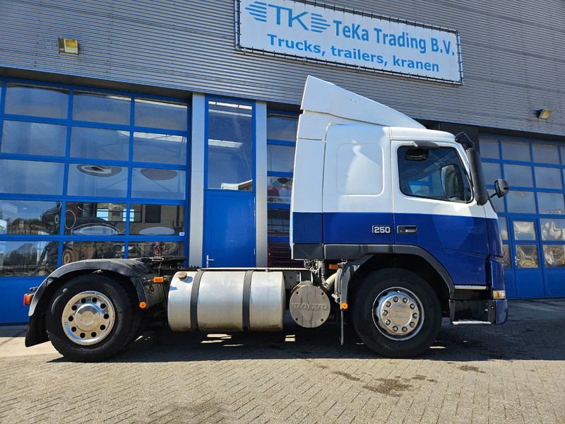 Cabeza tractora Volvo FM 7.250 514.000 km Euro 2 Manual: foto 7 Cabeza tractora Volvo FM 7.250 514.000 km Euro 2 Manual: foto 7