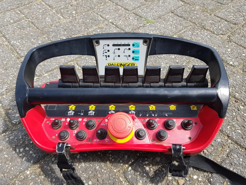 Camión con equipo de cable, Camión grúa Ginaf X 4241 S 8x4 NCH Z-Crane Epsilon Palfinger Q170Z88: foto 14 Camión con equipo de cable, Camión grúa Ginaf X 4241 S 8x4 NCH Z-Crane Epsilon Palfinger Q170Z88: foto 14