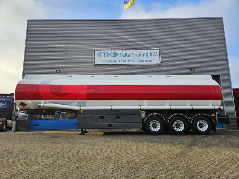 LAG O-3-43 01 47.500 L 5 Compartimenten Digitale meters disc brakes - Cisterna semirremolque: foto 3 LAG O-3-43 01 47.500 L 5 Compartimenten Digitale meters disc brakes - Cisterna semirremolque: foto 3
