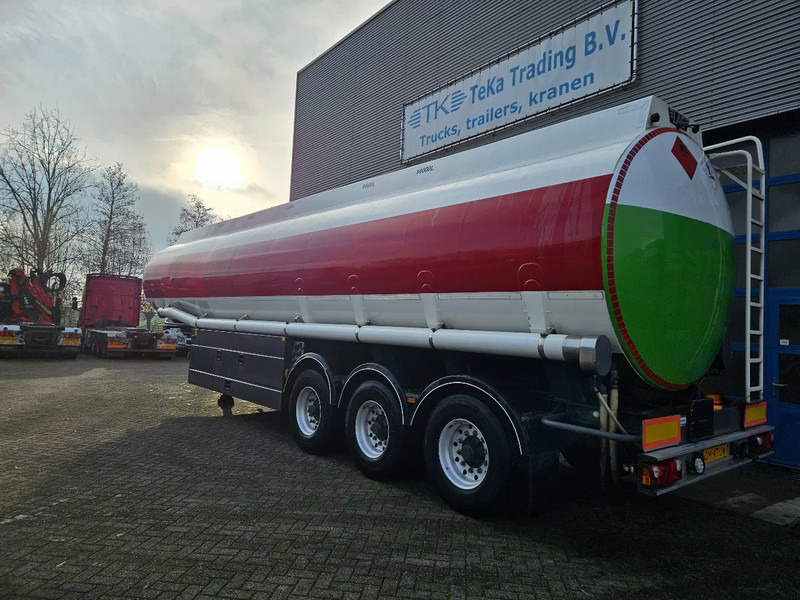 LAG O-3-43 01 47.500 L 5 Compartimenten Digitale meters disc brakes - Cisterna semirremolque: foto 4 LAG O-3-43 01 47.500 L 5 Compartimenten Digitale meters disc brakes - Cisterna semirremolque: foto 4