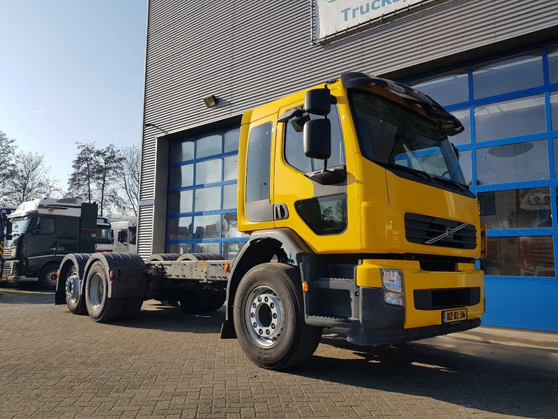 Volvo FE 300 EEV 6X2 Retarder Pto 234.000 KM TÜV - Chasis camión: foto 5 Volvo FE 300 EEV 6X2 Retarder Pto 234.000 KM TÜV - Chasis camión: foto 5