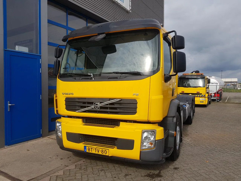 Volvo FE 320 6x2 Euro 5 290.000 km Retarder TÜV - Chasis camión: foto 2 Volvo FE 320 6x2 Euro 5 290.000 km Retarder TÜV - Chasis camión: foto 2
