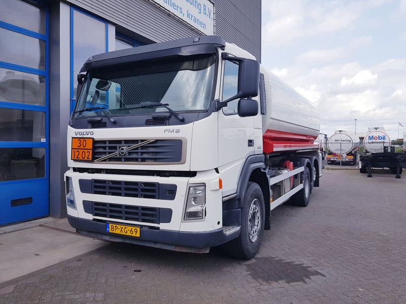 Volvo FM 9.340 - Cisterna camión: foto 2 Volvo FM 9.340 - Cisterna camión: foto 2
