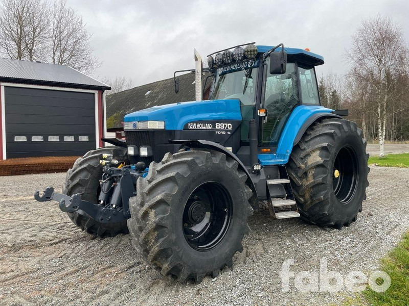 New Holland 8970 - Tractor: foto 1 New Holland 8970 - Tractor: foto 1