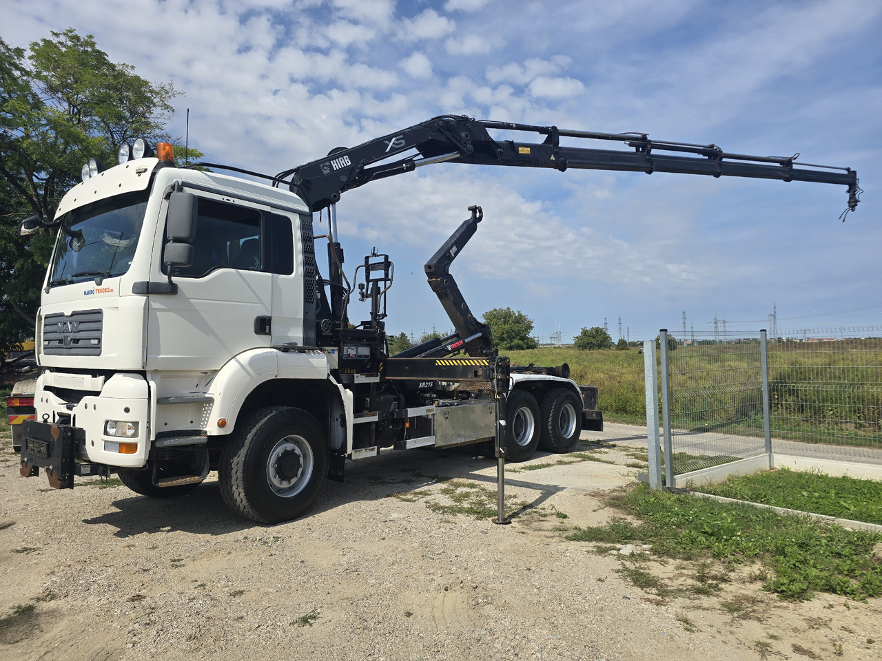 MAN TGA 26.440 6X6 / HOOK SYSTEM / HIAB 166D REMOTE SPECIAL PRICE ONLY THIS YEAR - Multibasculante camión, Camión grúa: foto 3 MAN TGA 26.440 6X6 / HOOK SYSTEM / HIAB 166D REMOTE SPECIAL PRICE ONLY THIS YEAR - Multibasculante camión, Camión grúa: foto 3