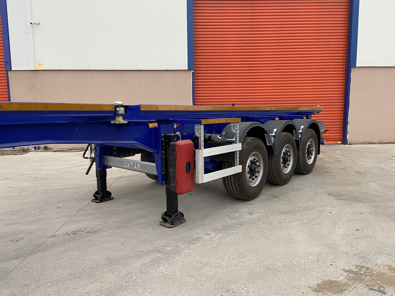 OKTAR CONTAINER TIPPER TRAILER ADR 2025 - Portacontenedore/ Intercambiable semirremolque: foto 5 OKTAR CONTAINER TIPPER TRAILER ADR 2025 - Portacontenedore/ Intercambiable semirremolque: foto 5