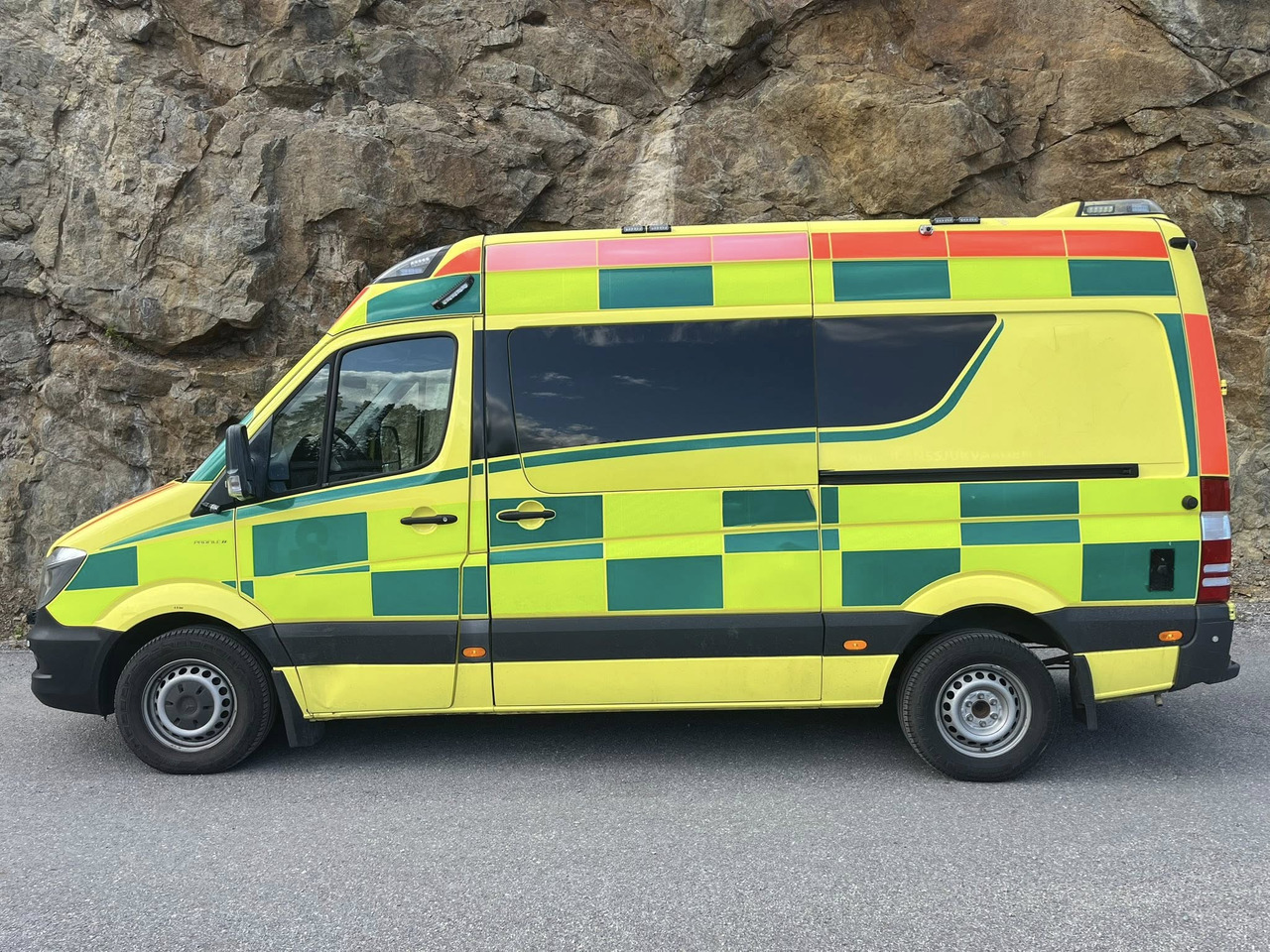 Mercedes-Benz Sprinter 319 - AMBULANCE / Krankenwagen / Ambulancia - Ambulancia: foto 5 Mercedes-Benz Sprinter 319 - AMBULANCE / Krankenwagen / Ambulancia - Ambulancia: foto 5
