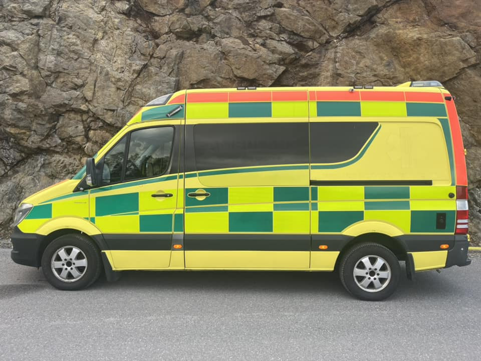 Mercedes-Benz Sprinter 319 - AMBULANCE - RESERVERAD !! - Ambulancia: foto 5 Mercedes-Benz Sprinter 319 - AMBULANCE - RESERVERAD !! - Ambulancia: foto 5