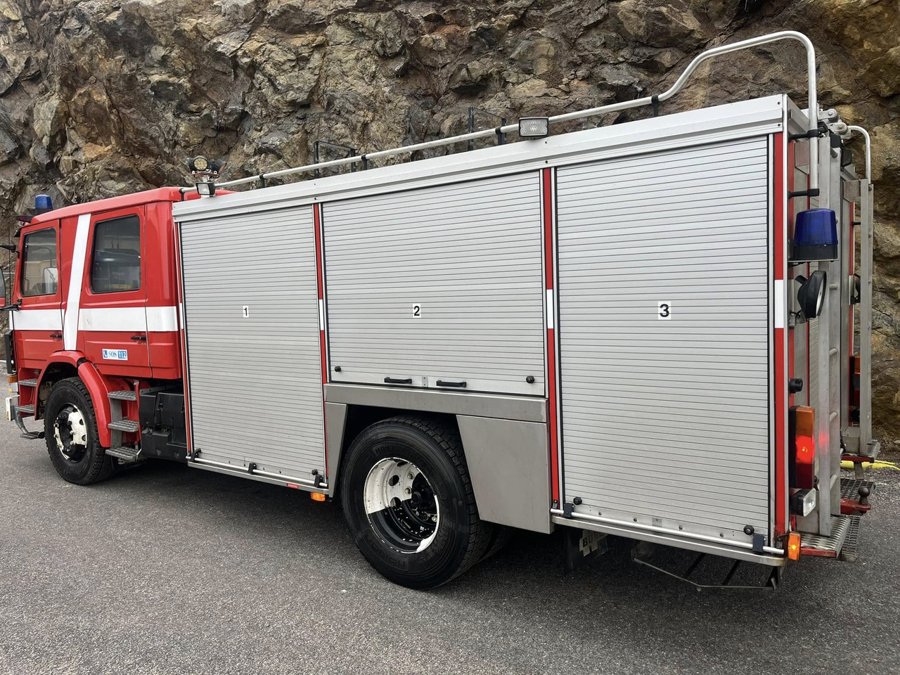 Scania P93ML - Fire engine /firetruck /släckbil / brandbil - Camión de bomberos: foto 2 Scania P93ML - Fire engine /firetruck /släckbil / brandbil - Camión de bomberos: foto 2