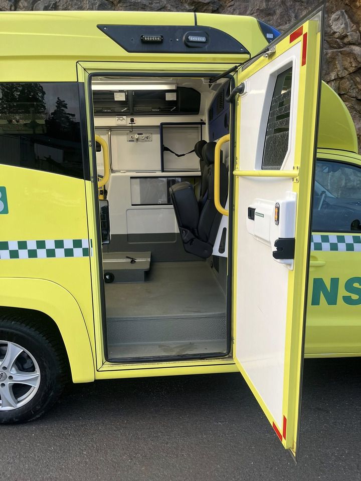 VOLKSWAGEN Amarok XL 2H 4motion - AMBULANCE - Ambulancia: foto 4 VOLKSWAGEN Amarok XL 2H 4motion - AMBULANCE - Ambulancia: foto 4