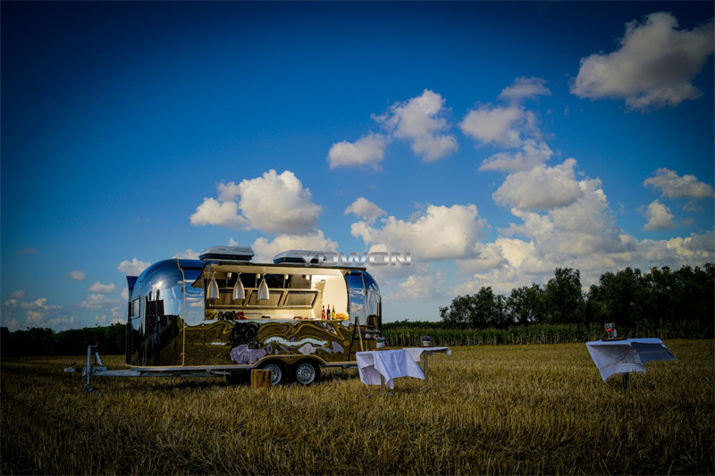 Yowon commercial food vending trailer Airstream type food truck - Remolque venta ambulante: foto 1 Yowon commercial food vending trailer Airstream type food truck - Remolque venta ambulante: foto 1