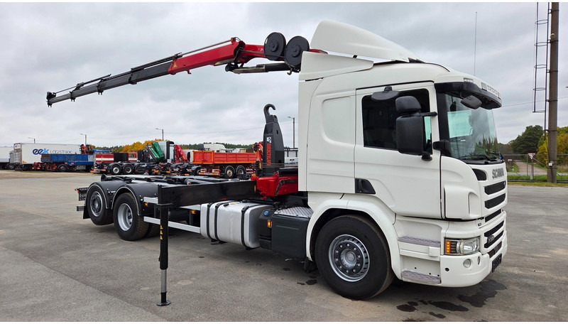 Scania P370 6X2*4 HMF 1730 - Multibasculante camión, Camión grúa: foto 2 Scania P370 6X2*4 HMF 1730 - Multibasculante camión, Camión grúa: foto 2