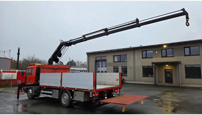 Volvo FL220 4X2 HIAB 077 - Camión caja abierta, Camión grúa: foto 4 Volvo FL220 4X2 HIAB 077 - Camión caja abierta, Camión grúa: foto 4