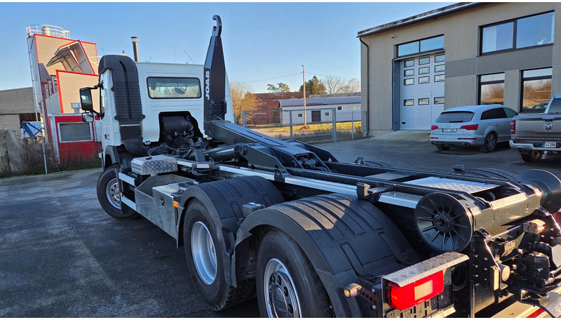 Leasing financiero de Volvo FM410 6X2*4 leasing Volvo FM410 6X2*4: foto 8