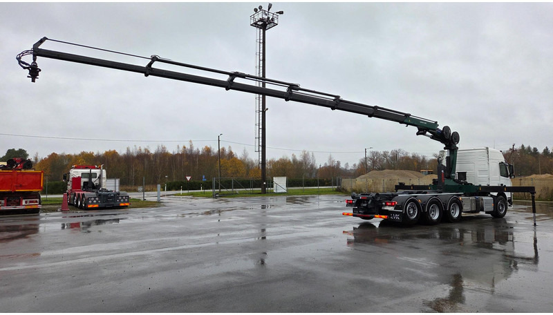 Volvo FM500 8X4*4 HMF 2620K6 - Multibasculante camión, Camión grúa: foto 3 Volvo FM500 8X4*4 HMF 2620K6 - Multibasculante camión, Camión grúa: foto 3