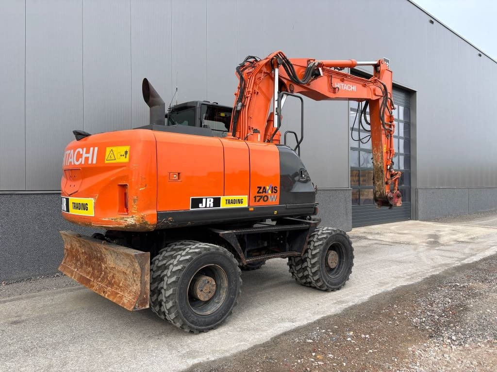 Hitachi ZX 170 W-5 B (low hours/new tires) - Excavadora de ruedas: foto 5 Hitachi ZX 170 W-5 B (low hours/new tires) - Excavadora de ruedas: foto 5