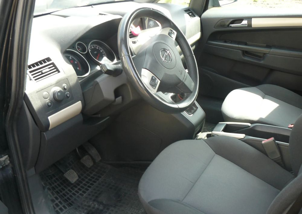 Opel Zafira 1.9 CDTI Cosmo - SUV/ Todoterreno: foto 5 Opel Zafira 1.9 CDTI Cosmo - SUV/ Todoterreno: foto 5