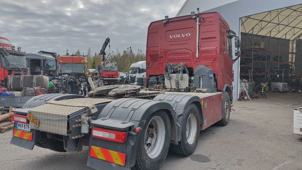 Volvo FH13 6x4 nouseva teliveto, HYDR!! - Cabeza tractora: foto 4 Volvo FH13 6x4 nouseva teliveto, HYDR!! - Cabeza tractora: foto 4