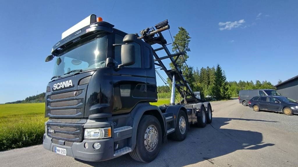 Scania R490 8x4 multilift vaijerilaite,napaperät - Portacontenedor de cadenas camión: foto 2 Scania R490 8x4 multilift vaijerilaite,napaperät - Portacontenedor de cadenas camión: foto 2
