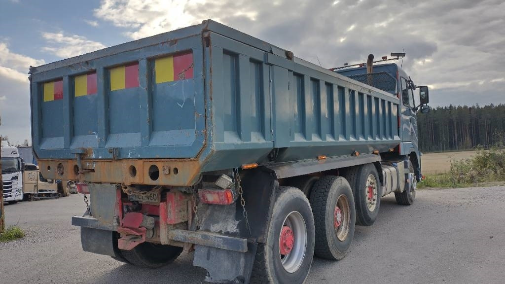 Volvo FH13 8x4 autom.kasettilava - Volquete camión: foto 4 Volvo FH13 8x4 autom.kasettilava - Volquete camión: foto 4