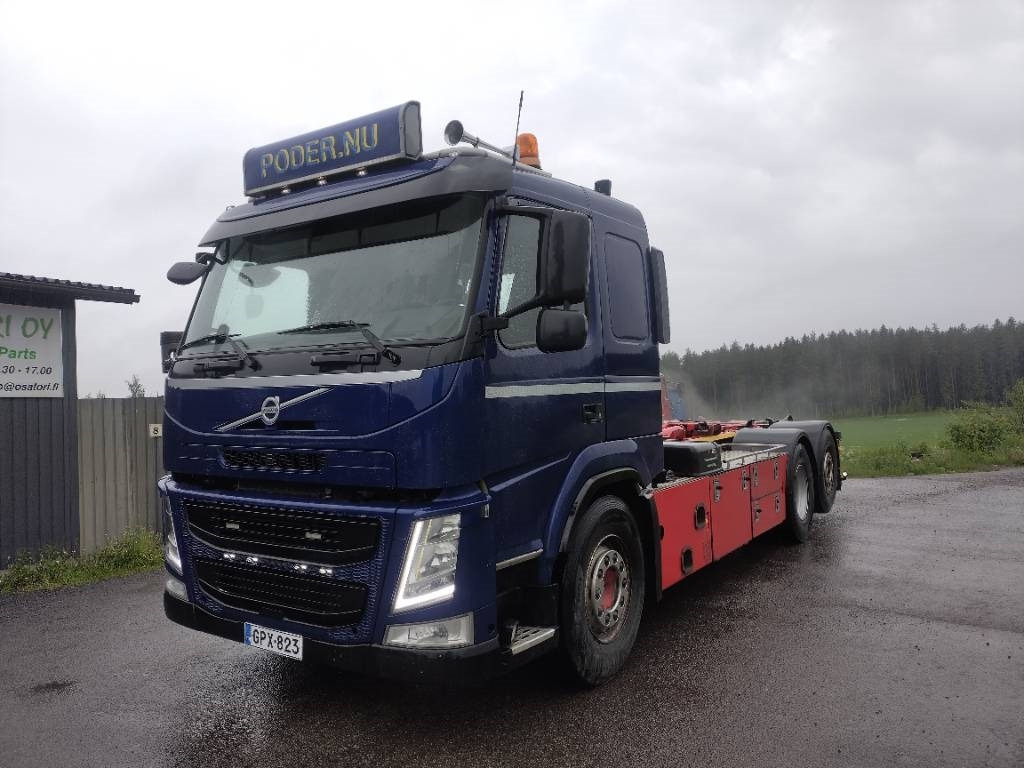 Volvo FM450 6x2 ohj.teli, Multilift koukkulaite - Multibasculante camión: foto 2 Volvo FM450 6x2 ohj.teli, Multilift koukkulaite - Multibasculante camión: foto 2