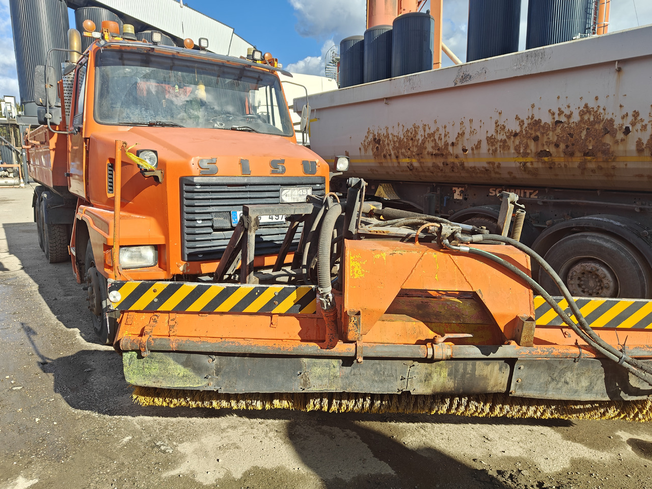 SISU SR 332 - Volquete camión: foto 2 SISU SR 332 - Volquete camión: foto 2