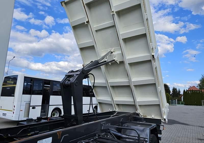 DAF LF 55.220 / SPROWADZONY Z FRANCJI / 119 000 KM - Volquete camión: foto 4 DAF LF 55.220 / SPROWADZONY Z FRANCJI / 119 000 KM - Volquete camión: foto 4