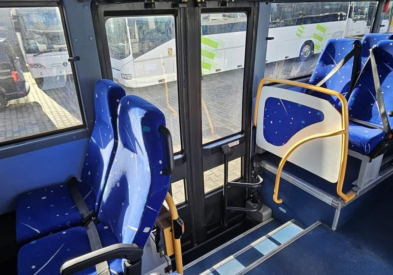 Leasing financiero de  Irisbus CROSSWAY/ SPROWADZONY/ KLIMATYZACJA/ MANUAL leasing Irisbus CROSSWAY/ SPROWADZONY/ KLIMATYZACJA/ MANUAL: foto 12