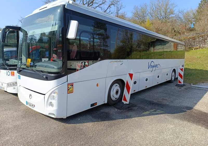 Autobús suburbano Irisbus EVADYS H / SPROWADZONY/ MANUAL / 272 000 KM: foto 1