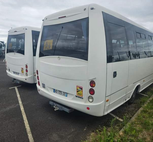 Iveco WING / SPROWADZONY/ 34 MIEJSCA/ MANUAL - Minibús: foto 3 Iveco WING / SPROWADZONY/ 34 MIEJSCA/ MANUAL - Minibús: foto 3