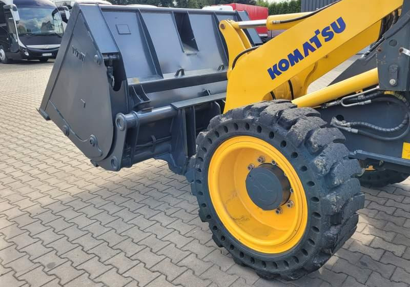 Komatsu WA1 100M / SPROWADZONA Z FRANCJI/ 6 300 MTH - Cargadora de ruedas: foto 4 Komatsu WA1 100M / SPROWADZONA Z FRANCJI/ 6 300 MTH - Cargadora de ruedas: foto 4