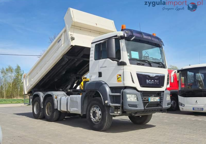 MAN TGS 26.360 / 2 STRONNA WYWROTKA/ EURO 6 - Volquete camión: foto 1 MAN TGS 26.360 / 2 STRONNA WYWROTKA/ EURO 6 - Volquete camión: foto 1