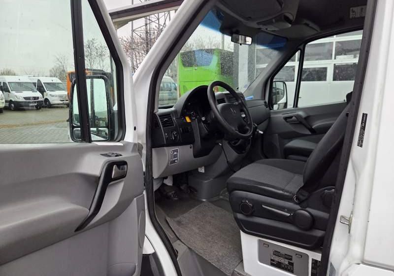 Mercedes-Benz SPRINTER TRANSFER/ SPROWADZONY/ 23 MIEJSCA - Minibús, Furgoneta de pasajeros: foto 5 Mercedes-Benz SPRINTER TRANSFER/ SPROWADZONY/ 23 MIEJSCA - Minibús, Furgoneta de pasajeros: foto 5